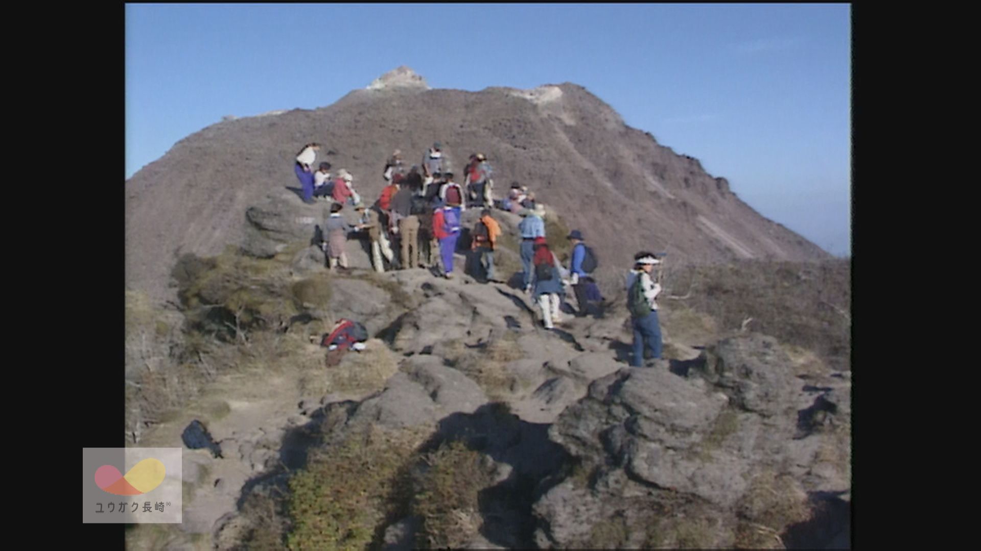 噴火から8年～普賢岳登山解禁で雲仙観光客増加！圧倒的迫力の平成新山イメージ